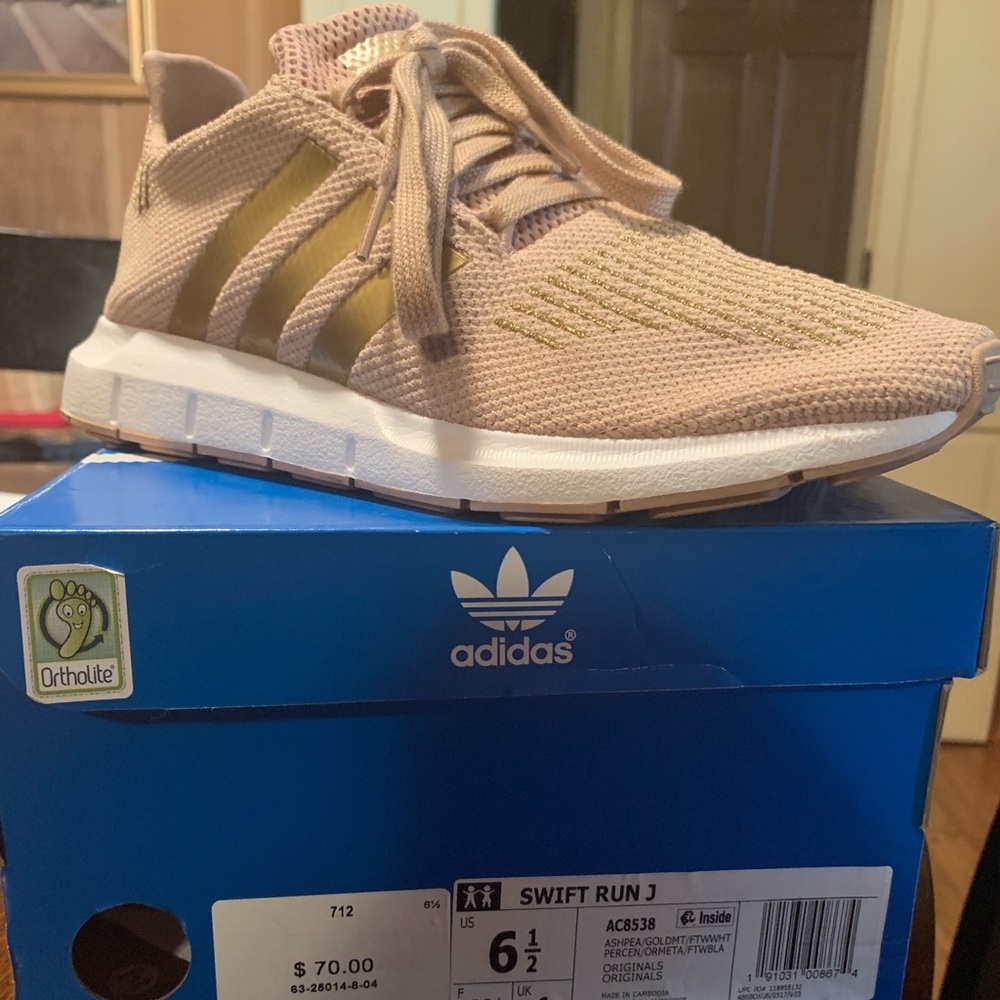 Adidas Swift Run Shoes